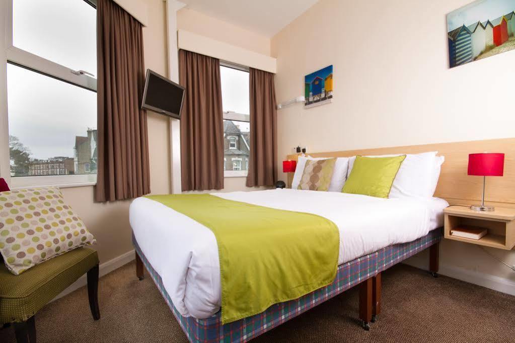 Travelrest Centre Seafront Hotel บอร์นมัธ ภายนอก รูปภาพ